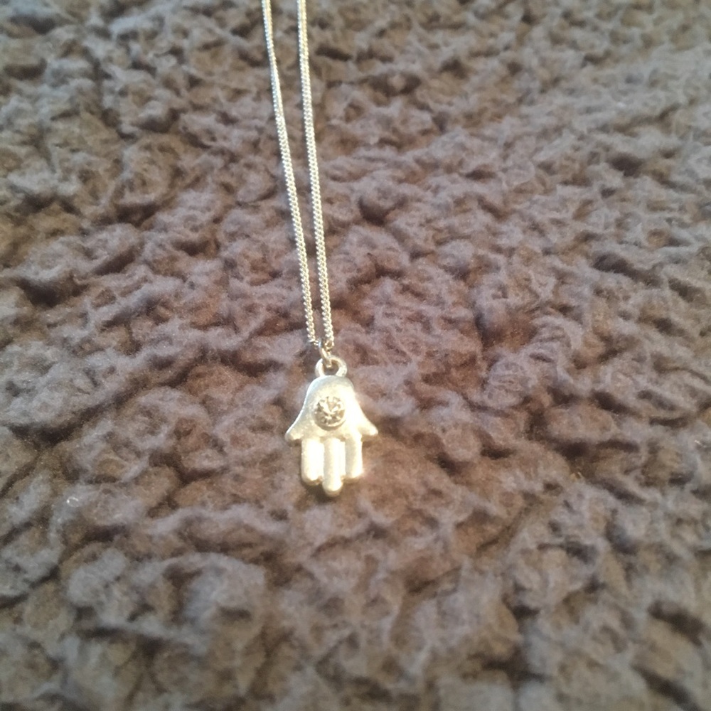🌵Lauren Conrad Hamsa Hand Necklace